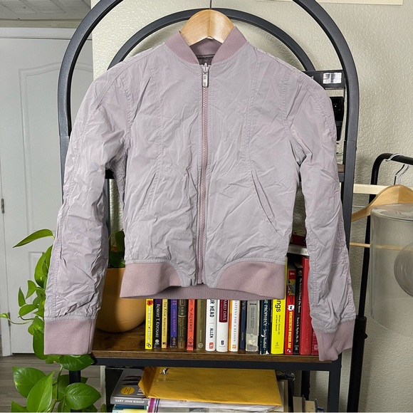 Lululemon Women's Flip It & Reverse It Jacket Purple Size 2 Full Zip PrimaLoft - Picture 7 of 16